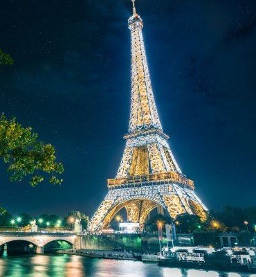 Eiffel Tower sightseeing guide - Paris Best Transport